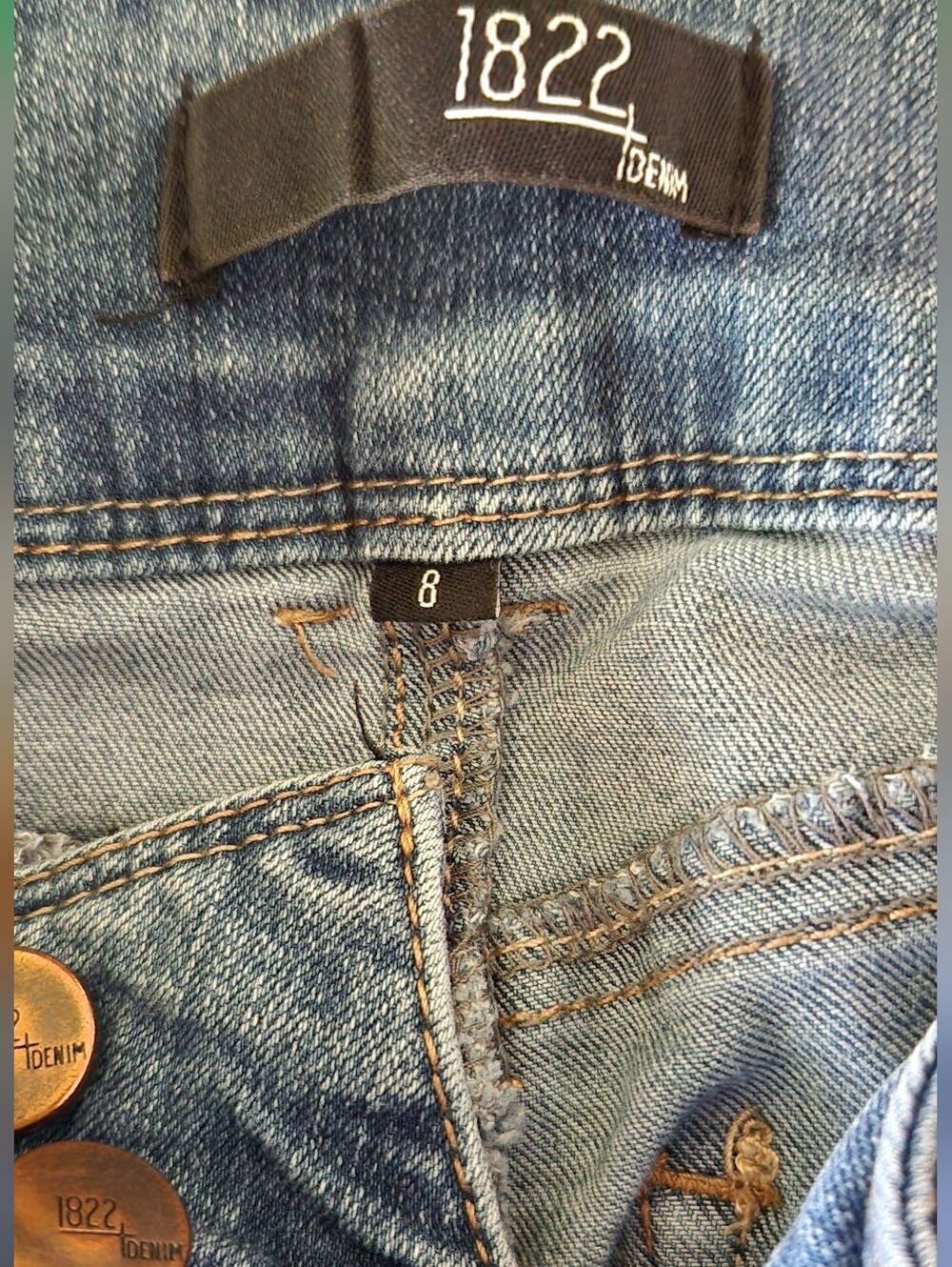 1822 Denim Cropped Blue Jeans / Capri - Picture 5 of 5